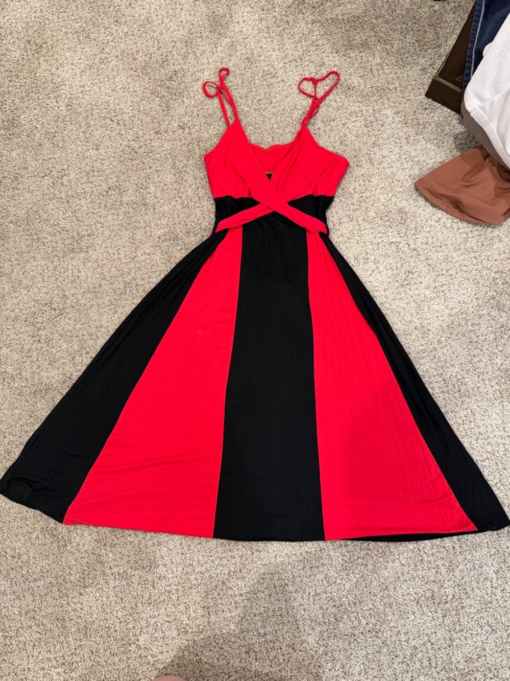 Red and Black Twist-Front Spaghetti-Strap Maxi Dress - Picture 3 of 5